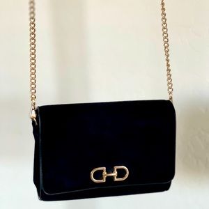 H&M Black Crossbody Bag Purse with Gold Chains